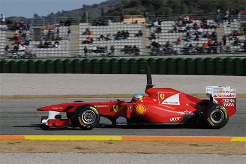 Fernando Alonso durante i test di Valencia